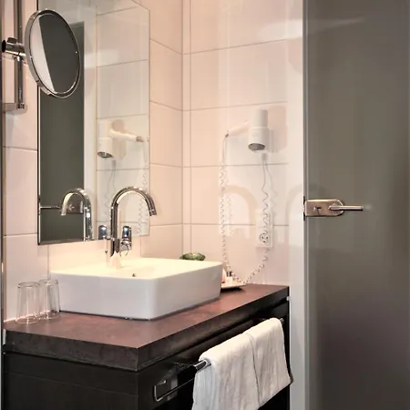 Hotel Feriendomizil Am Lindenplatz Bullay