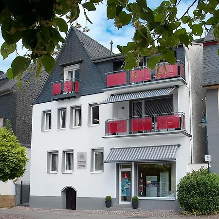 Hotel Feriendomizil Am Lindenplatz 3*