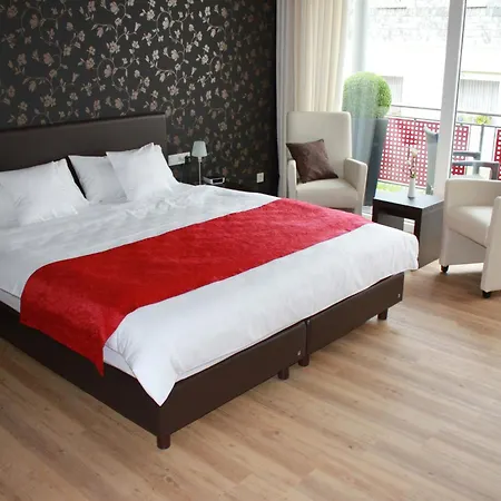 Feriendomizil Am Lindenplatz ブライ