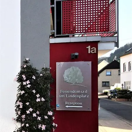 Feriendomizil Am Lindenplatz ホテル 3*