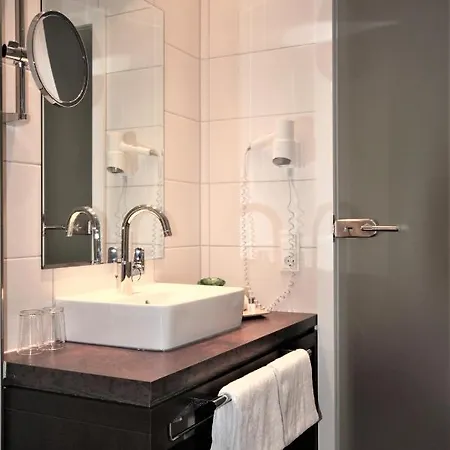 Feriendomizil Am Lindenplatz Hotel 3*