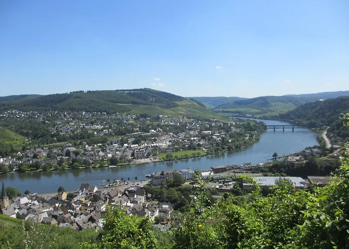 Feriendomizil Am Lindenplatz Bullay