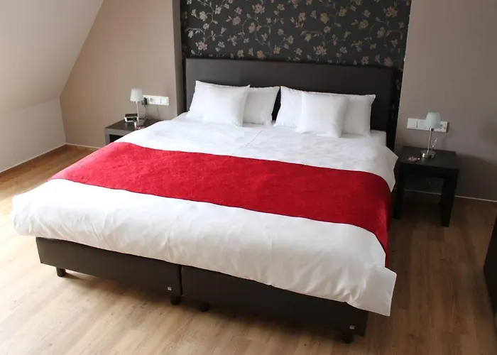 فندق Feriendomizil Am Lindenplatz بولاي