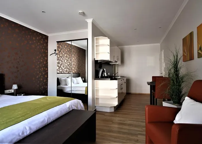 Otel Feriendomizil Am Lindenplatz Bullay