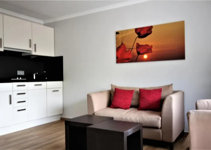 Otel Feriendomizil Am Lindenplatz Bullay